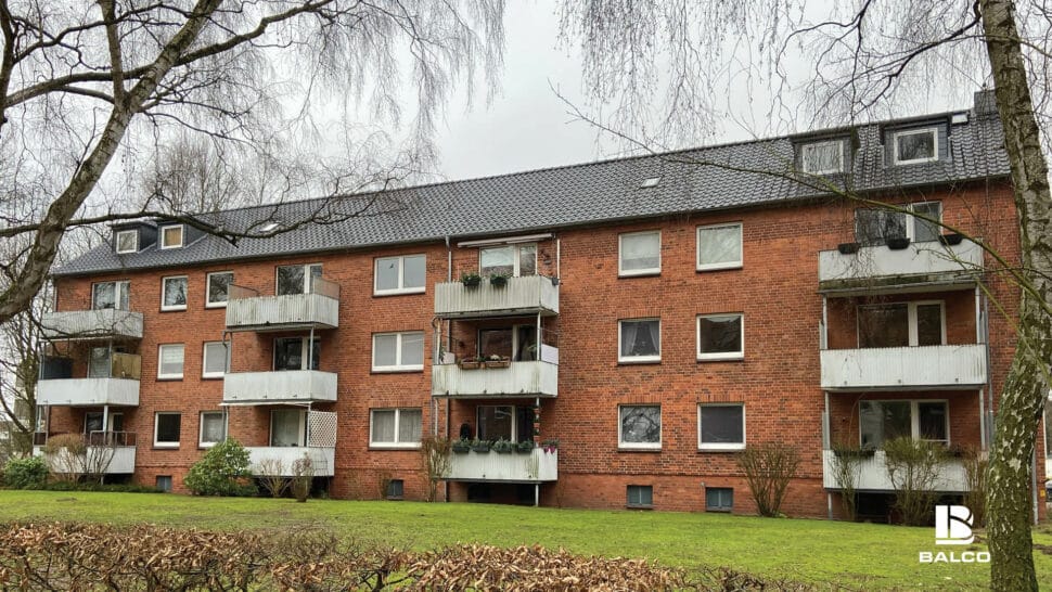 Vor der Balkonsanierung. Bürgerweide in Lübeck