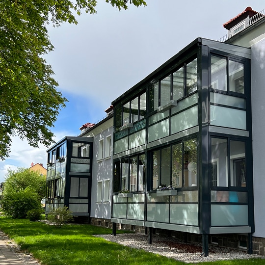 Balkonverglasungen von Balco – Mehr Raum, mehr Komfort, mehr Wert. Balco GmbH