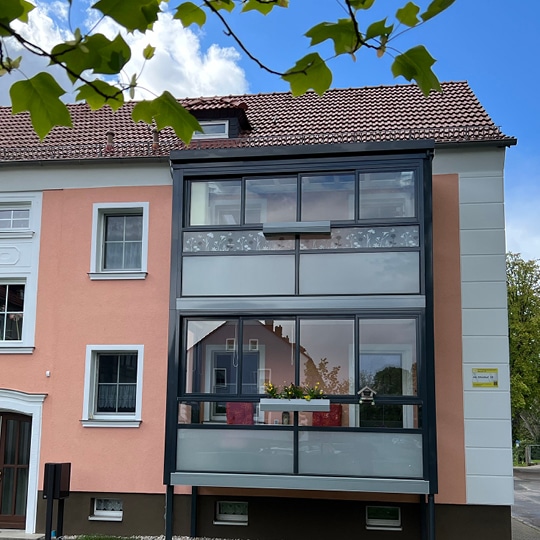 Balkonverglasungen von Balco – Mehr Raum, mehr Komfort, mehr Wert. Balco GmbH